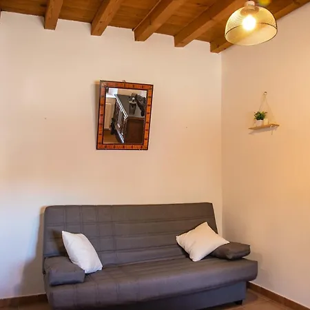 Donas Martín Muñoz de las Posadas