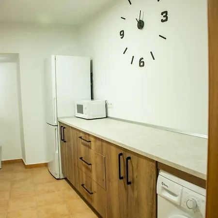 Donas * Martín Muñoz de las Posadas