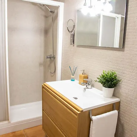 Donas Martín Muñoz de las Posadas