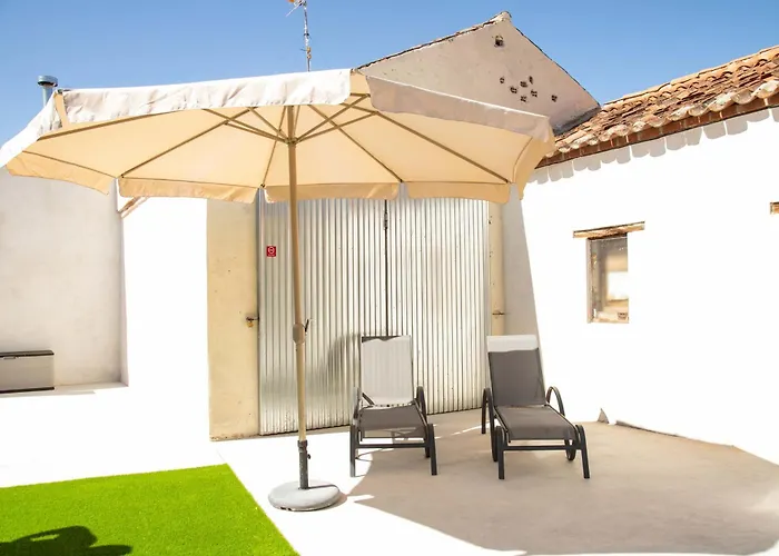 Donas Martin Munoz de las Posadas