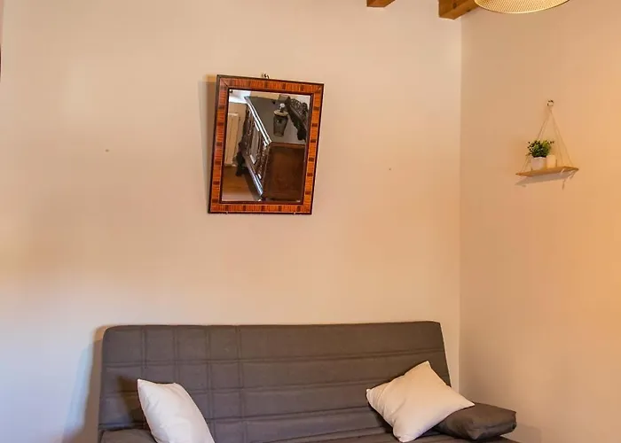 Donas Martin Munoz de las Posadas