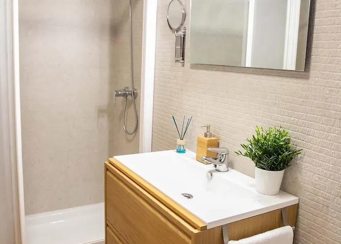 Donas Martin Munoz de las Posadas